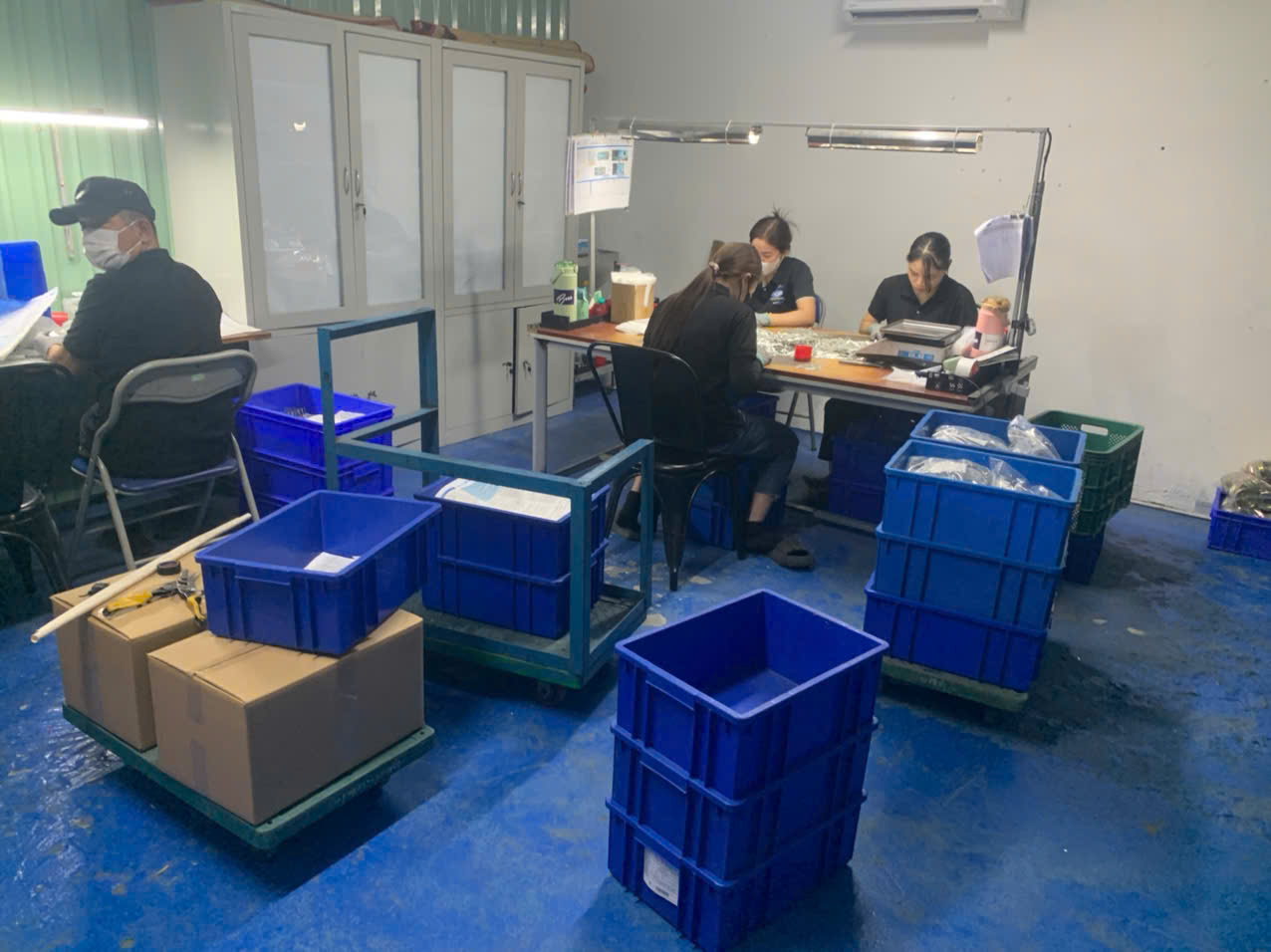 Inspection clean room.jpg
